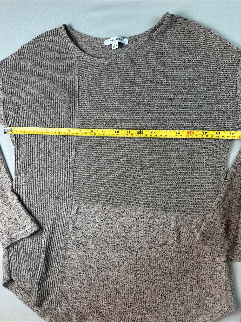 Women’s Mixed Rib Crewneck Sweater in Taupe Heather Size Small - Picture 4 of 6
